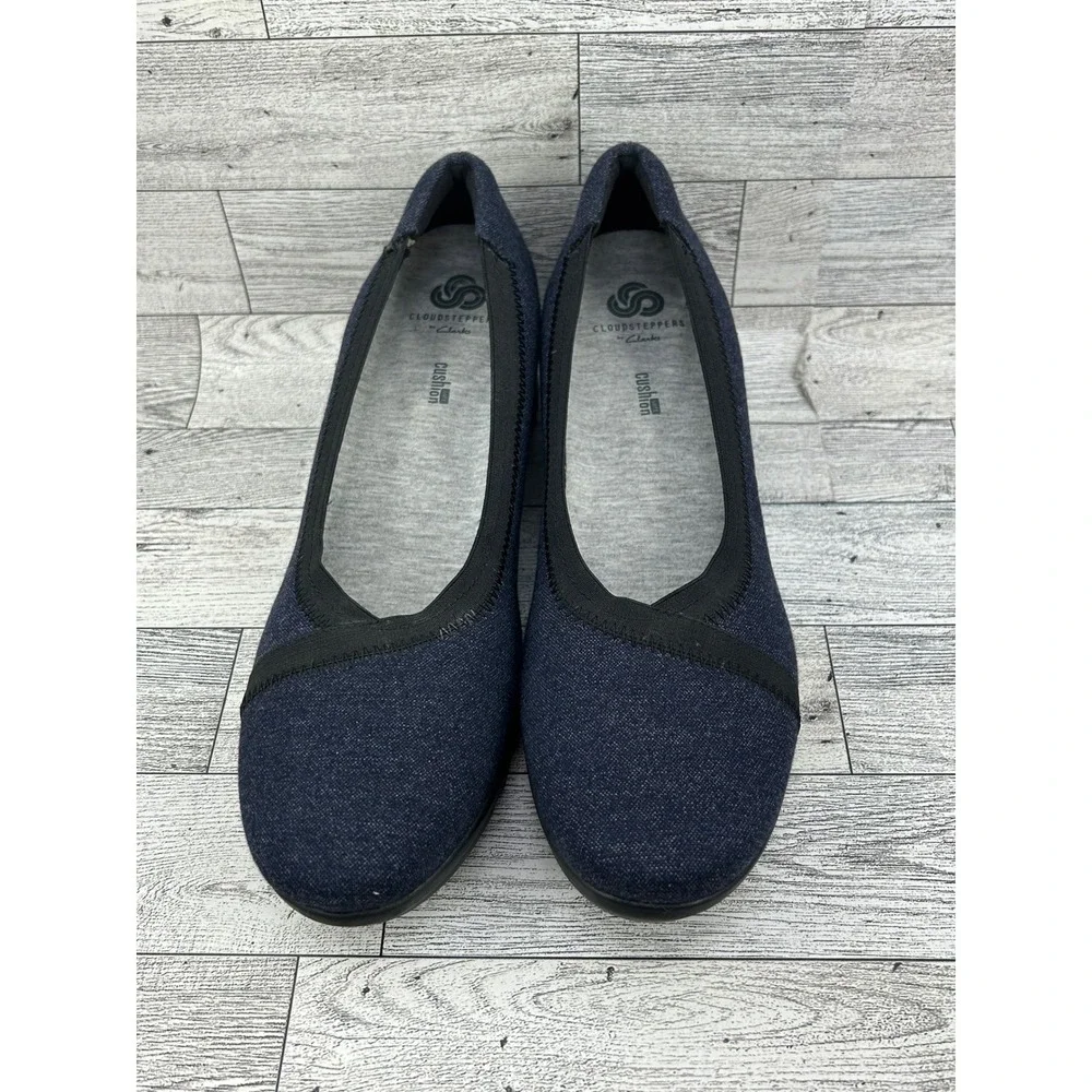 Clarks Cloudsteppers Women Sz 8M‎ Navy Blue Denim Wedge Pumps Cushion Soft Shoes